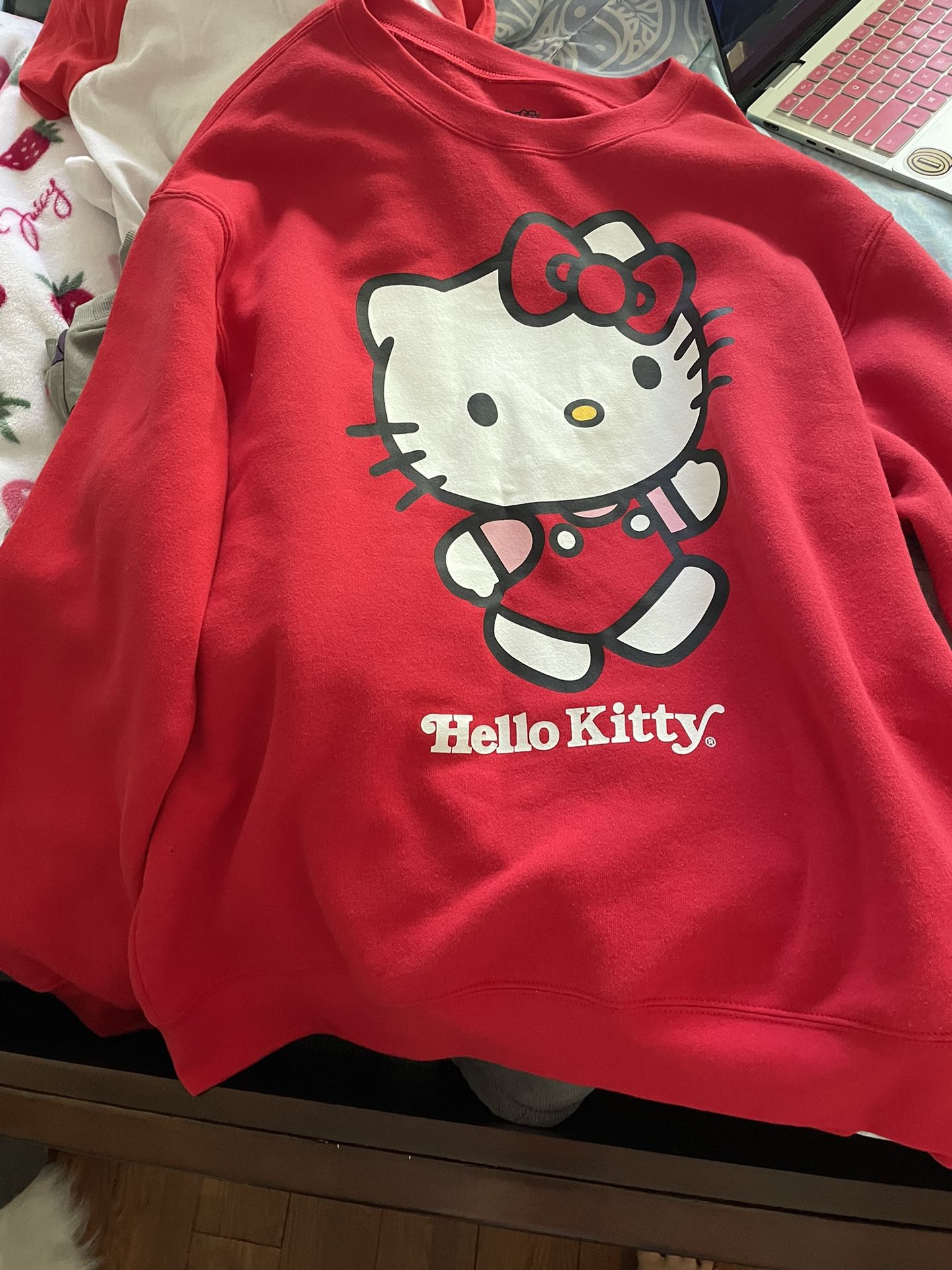 hello kitty sweater 