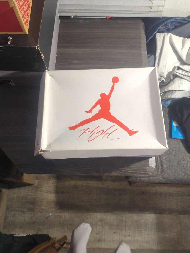 Air Jordan 4 Retro
