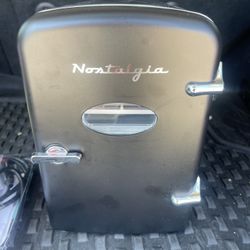 Nostalgia Mini Soda Fridge