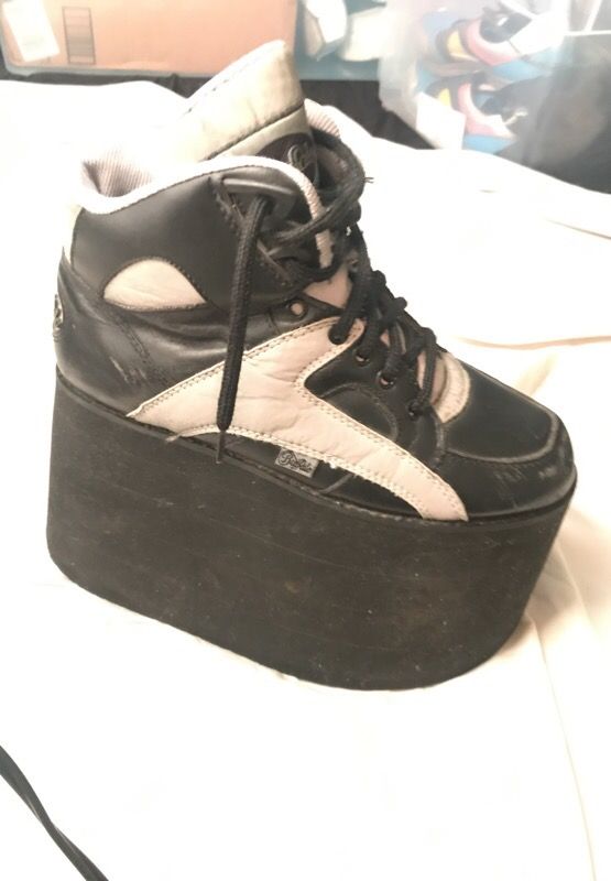 BUFFALO BOOTS 6inch platform sneakers