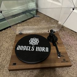 Angels Horn Turntable/Vinyl Player