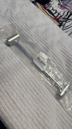 Hinge gap adjustment wrench