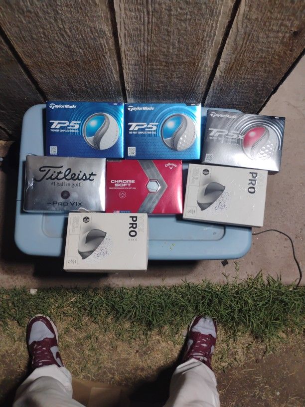 TP5, Titleist ProV1x, Callaway Chrome Soft And Vice Pro Drip Golf Balls