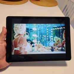 Ipad 7th Generation  Model # MW772LL/A 128 GB  NOTHING WRONG.  ** NO TRADES ** 