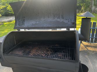 Traeger Pellet Smoker Grill