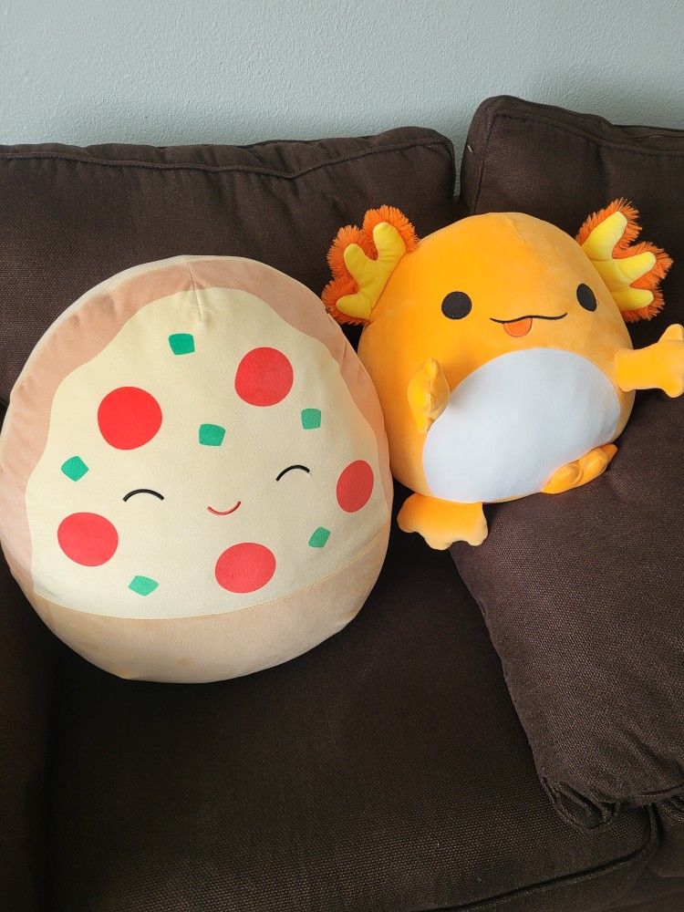 2 Plushies