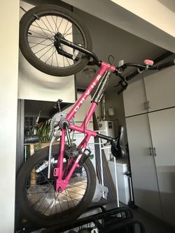 Kids bike: Haro Shredder 18