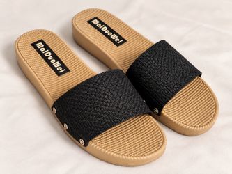 MaiDuoWei Women’s Slide Sandals – Black & Tan – Size 7