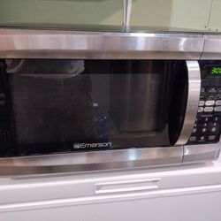 Microwave, Emerson 1000W