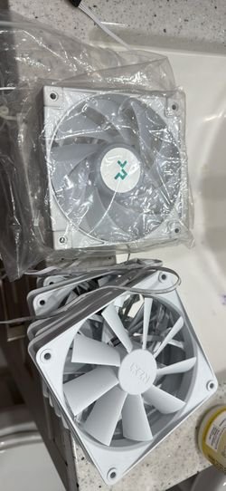 Nzxt And Deepcool Fans 6