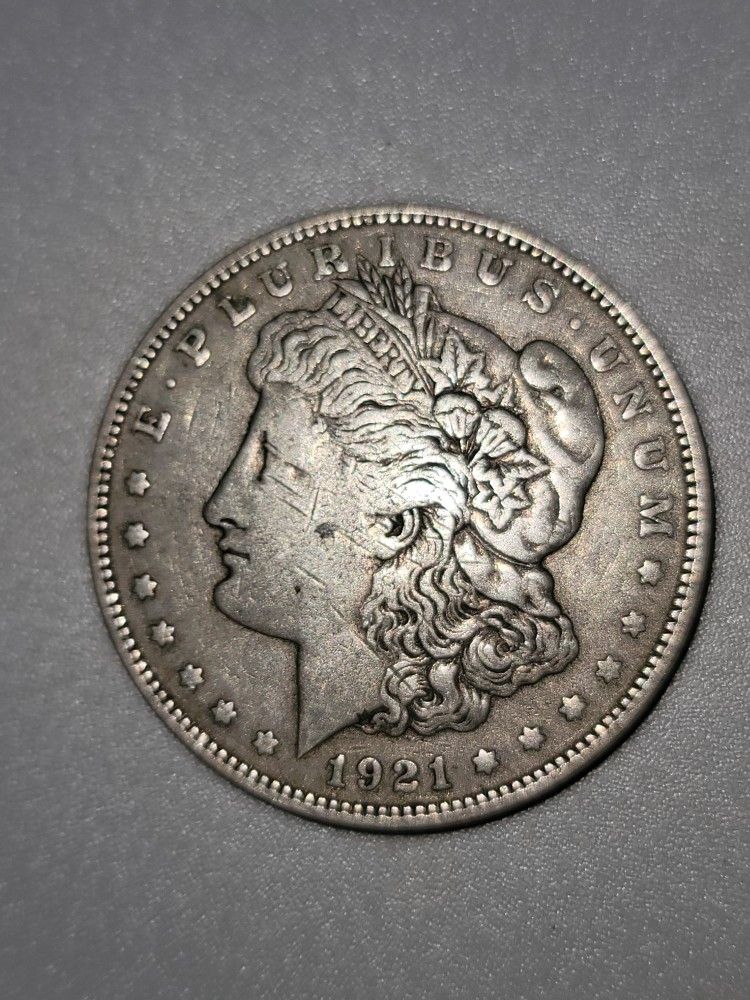 1921 MORGAN SILVER DOLLAR