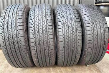 235 65 18 Michelin Tires Con 80% de Vida Las 4