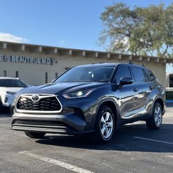 2021 Toyota Highlander L