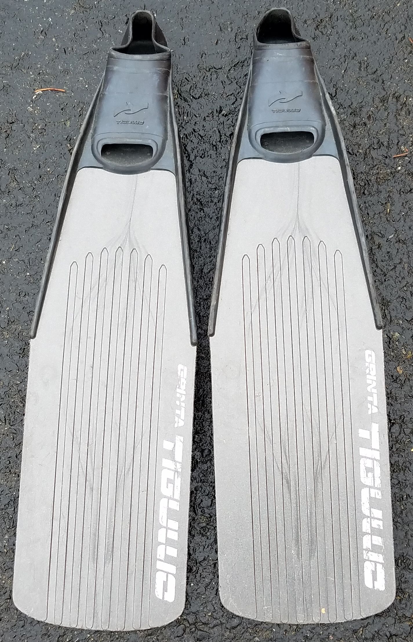 TIGULLIO GRINTA FREEDIVING LONG FINS SIZE 43/44 or 8 1/2 - 9 1/2