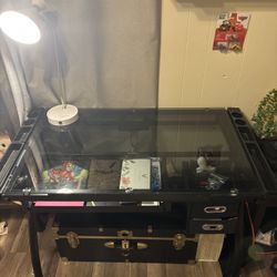 Art Table 
