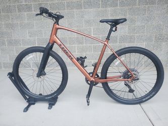 Trek Dual Sport 2 Gen 5 Hybrid Bike – XL Aluminum Frame - EXCELLENT CONDITION