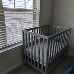Delta Mini crib