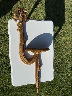 (1) Vintage 23” Wood Gold Tone Bow Wall Hanging Shelf Florentine Italian Style Coquette