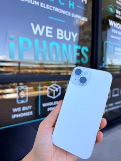 iPhone 15 blue like new 128Gb Unlocked for any carrier