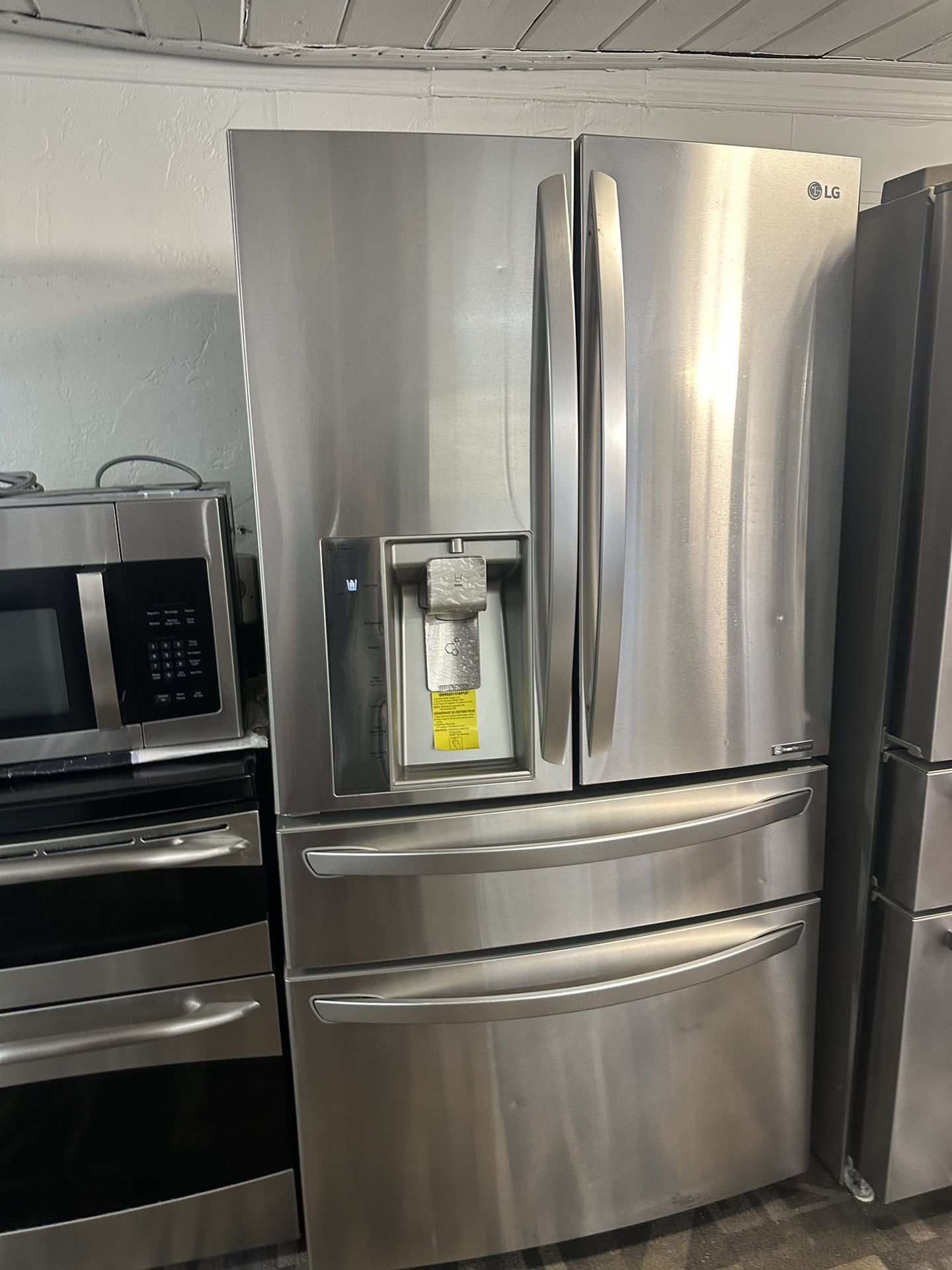 Refrigerator,stove ,dishwasher And Microwave Stainless Steel 