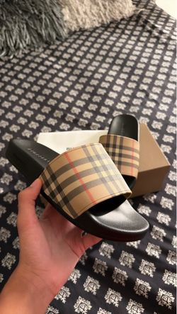 Burberry slide