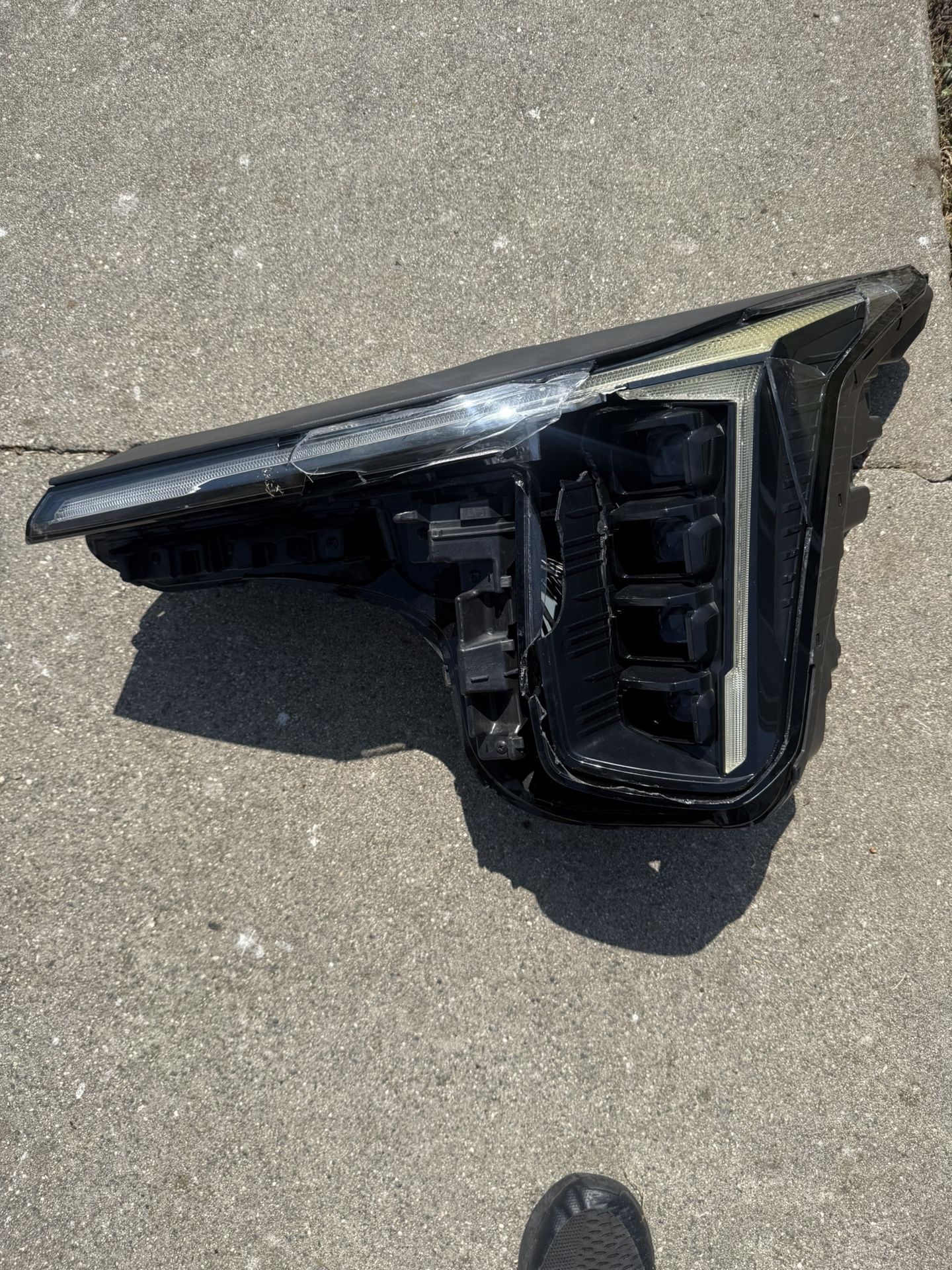 Kia Sorento Headlight