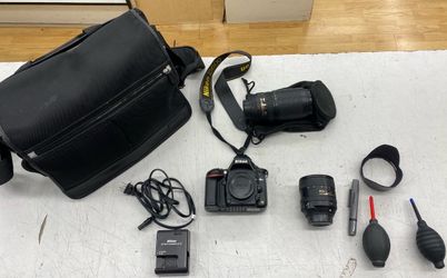 $700 Nikon D600 Digital SLR W AF-S 24-85mm & 70-300mm Camera Lens And Accessories