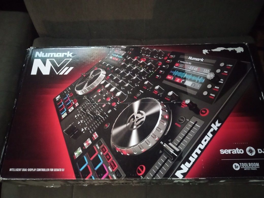 Dj Controller Numark NVII 500