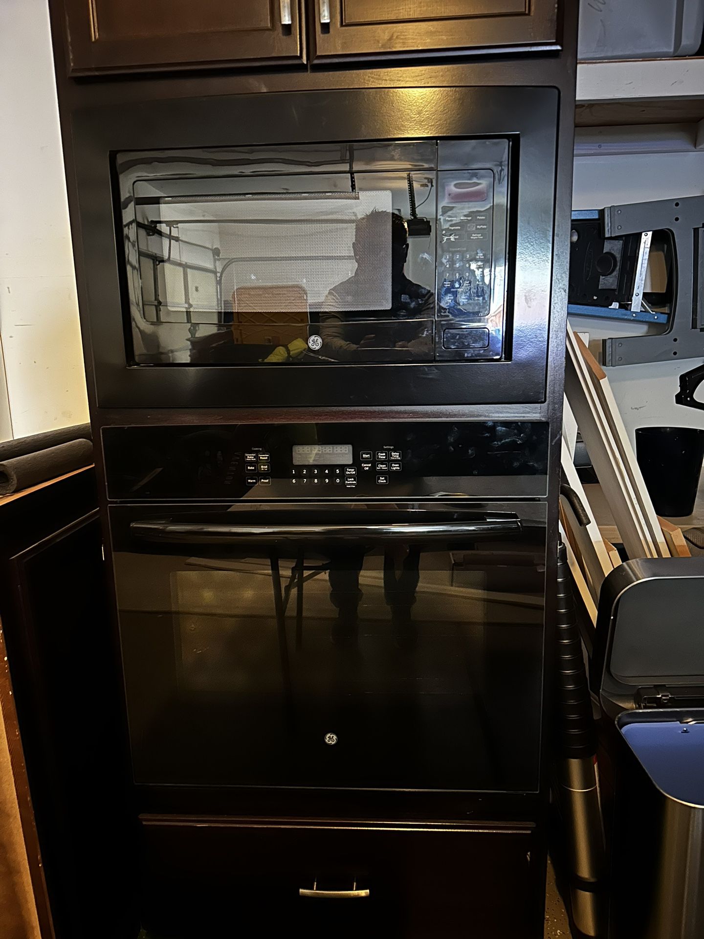 Wall oven And Microwave 