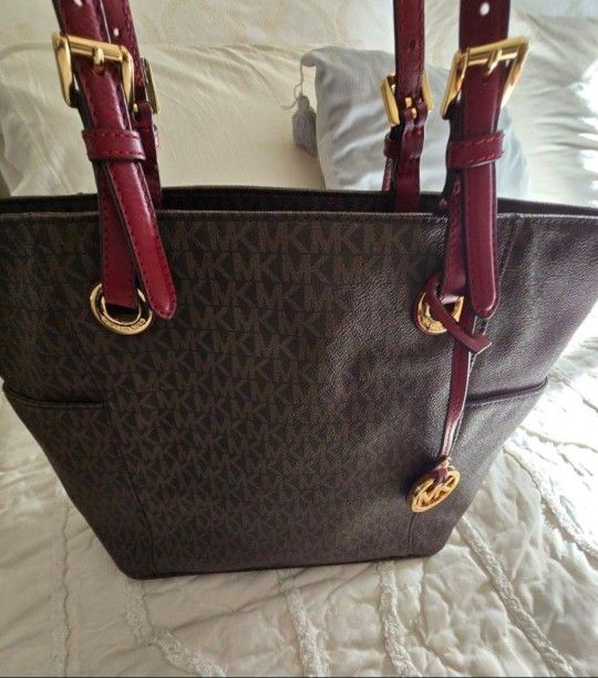 MICHAEL KORS