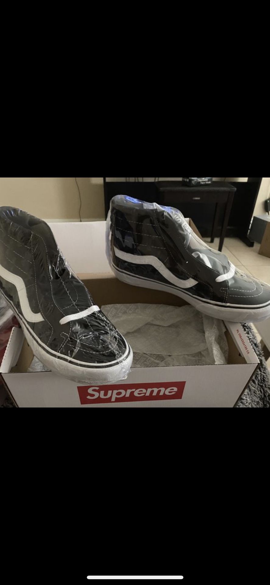 Supreme vans