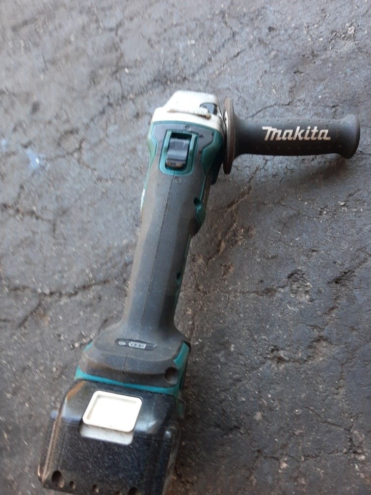 Makita  BL Motor  4,0Ah 18v