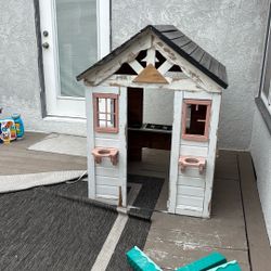 Wooden Playhouse Free