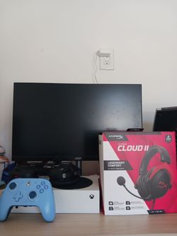 Xbox Series S Gaming Bundle!
