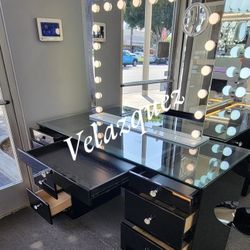 ✅️✅️VANITY WITH DOUBLE SIDED DRAWERS AND LED MIRROR WITH RGB AND BLUETOOTH SPEAKER✅️✅️