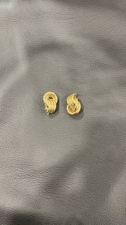 Trifari Vintage Gold Tone Knot Earrings
