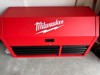 Milwaukee 46 in. 8-Drawer Steel Tool Chest