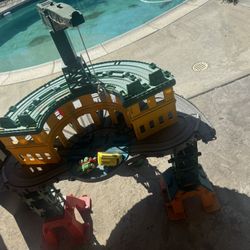Thomas The Train Friends Super Station Playset