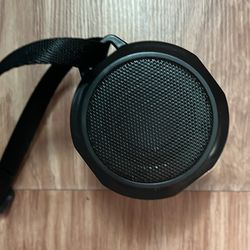 Waterproof Bluetooth Speaker - ALTEC LANSING - GOOD SOUND!! 