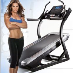 NORDICTRACK- X11i  Fit Trainer Incline Treadmill