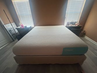 King Size Casper Mattress FOR SALE