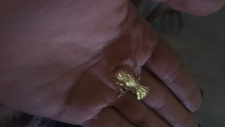 Moneybagg Ring
