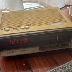 Vintage Alarm Clock Radio