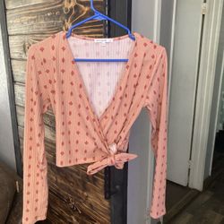 Woman’s Crop Top Size Medium 