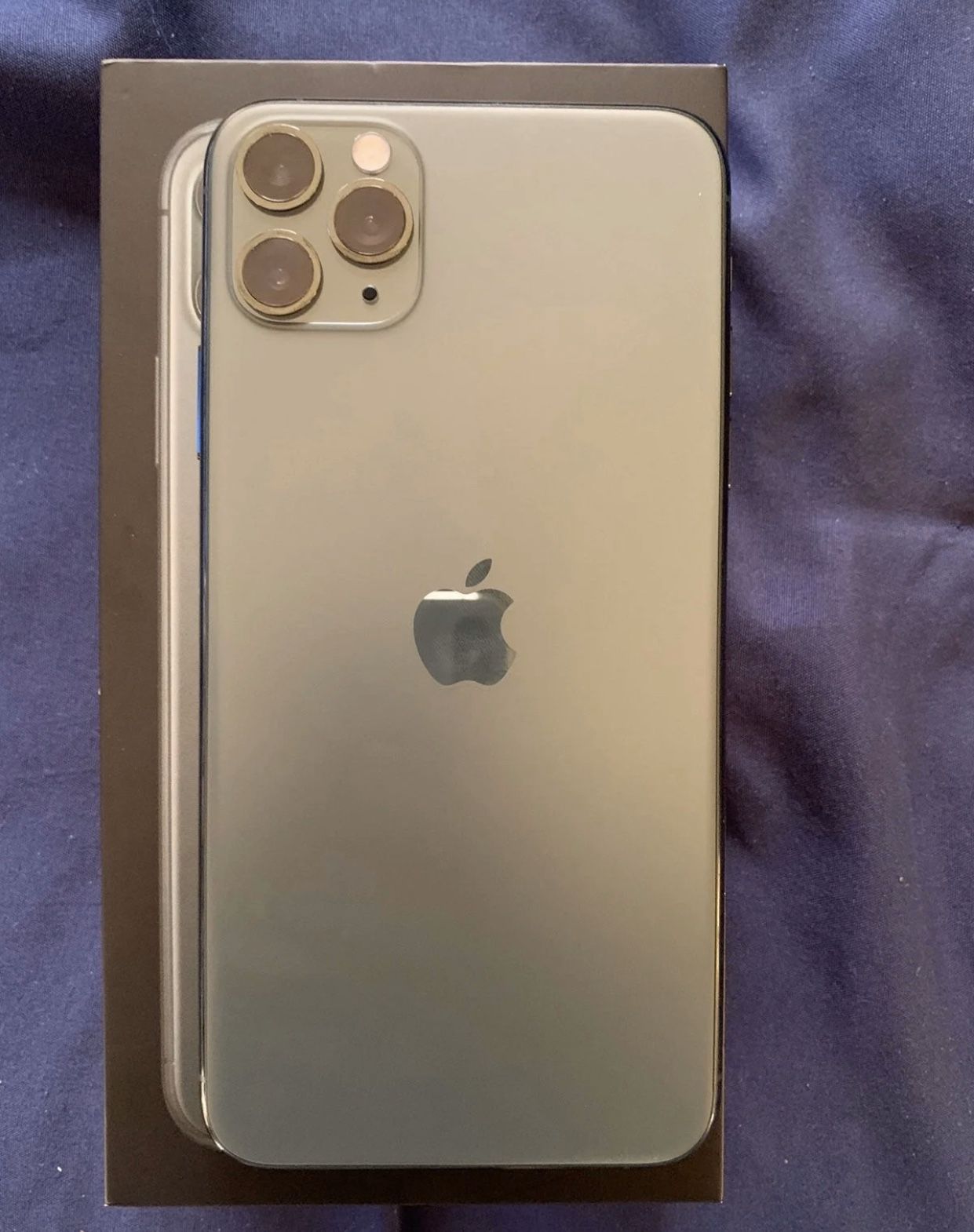 *Green* | iPhone 11 Pro Max”