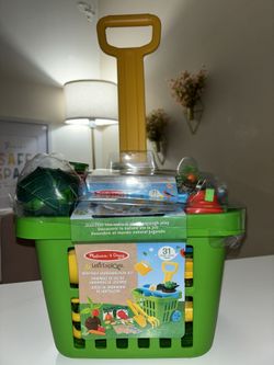 Melissa and Doug Vegetable Garden Play Set