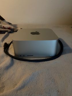 Apple Mac Studio M4 Max + Apple Studio Display 2022 Bundle OBO/Negotiable