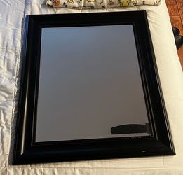 Medium Sized Hangable Mirror