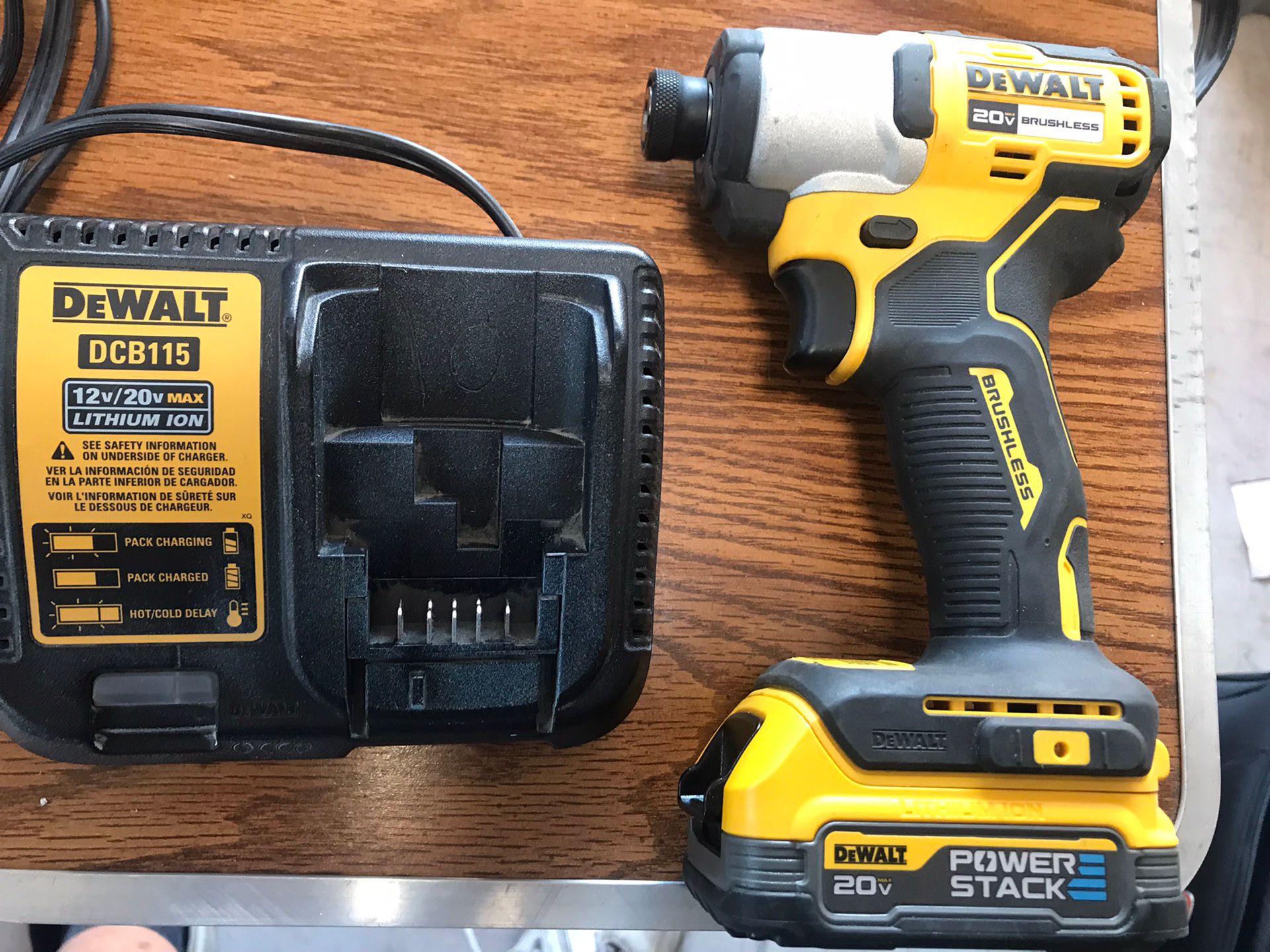 DEWALT 1/4 Impact Driver With Power Stack Battery And Charger