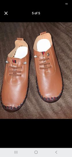 Womens Comfortable Thick Sole Sneakers – Casual Outdoor Walking Shoes size 8 8.5